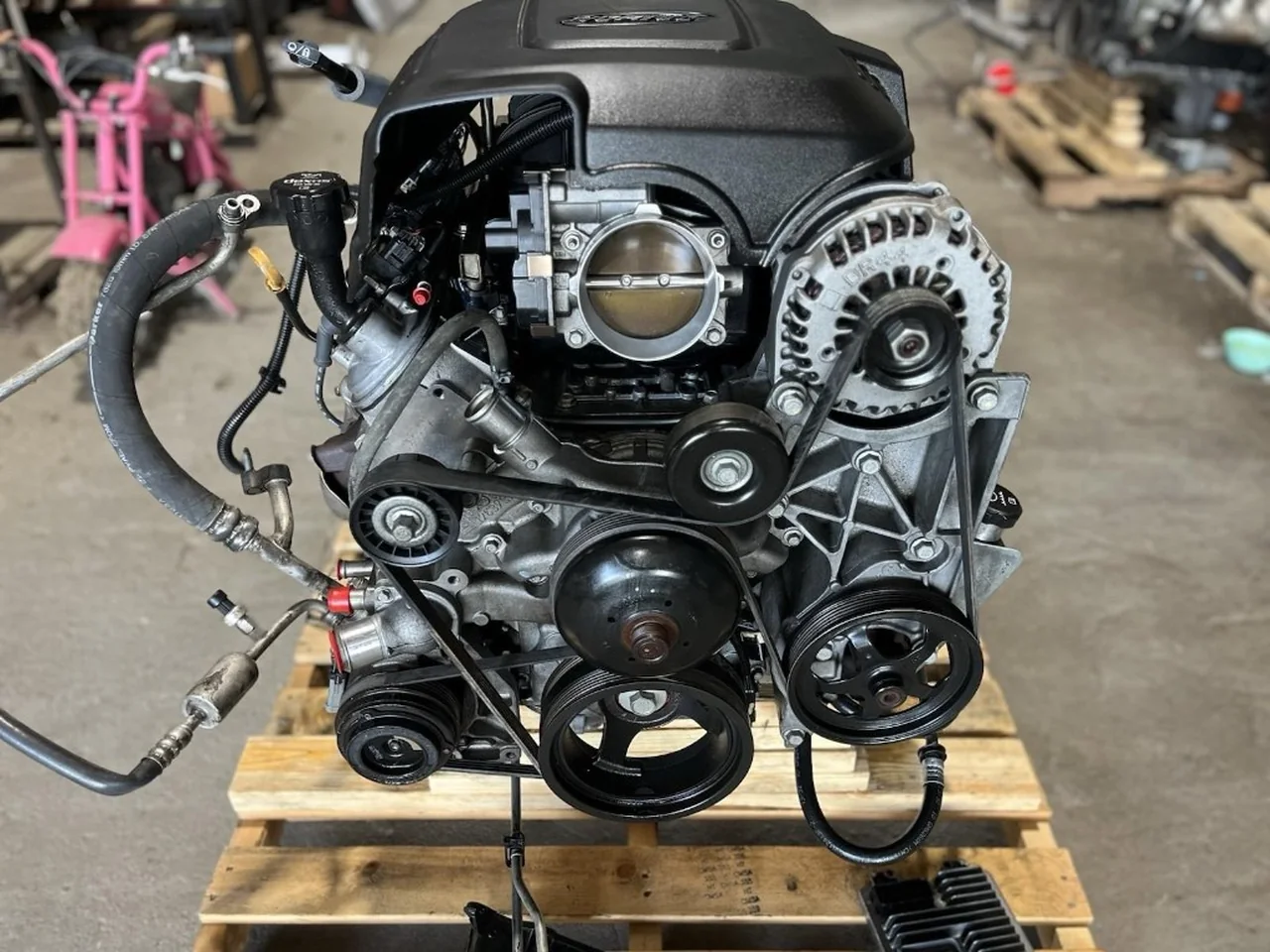 Ford 3.5L Explorer/Taurus Engine — product photo