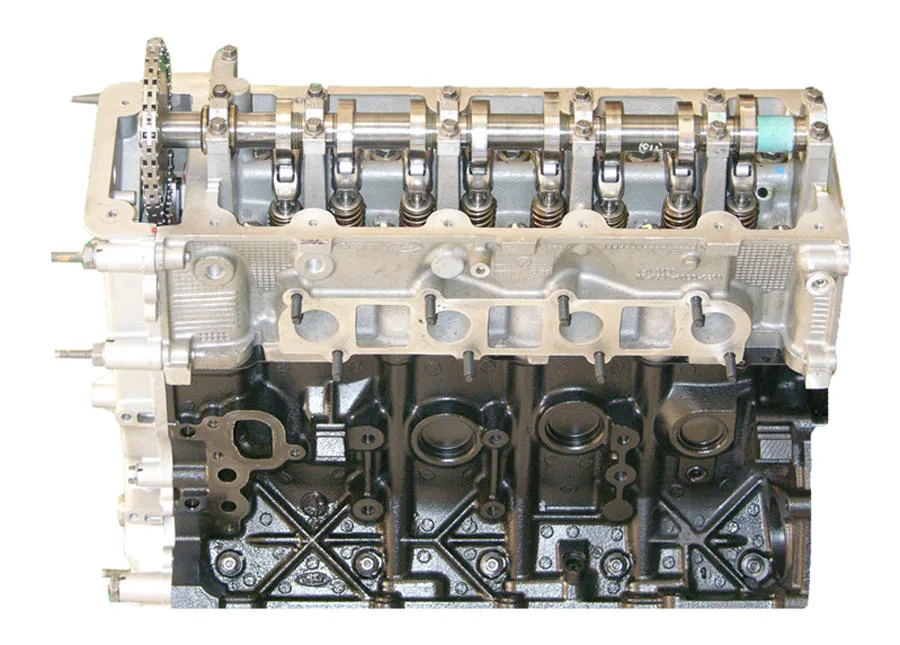Ford 5.4L V8 Truck F & E Series, Expedition, Navigator SOHC 2 Valve Vin L intake manifold and throttle body detail