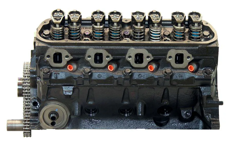 Ford Windsor 5.8L V8 intake manifold and throttle body detail