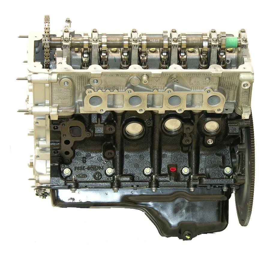 Ford 4.6L V8 1996 Crown Vic, Town Car, Marquis SOHC 2 Valve Vin WRemanufactured  intake manifold and throttle body detail