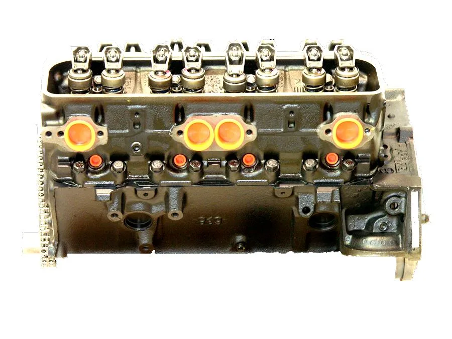 Chevy 350 5.7L 2 Bolt Main V8 intake manifold and throttle body detail