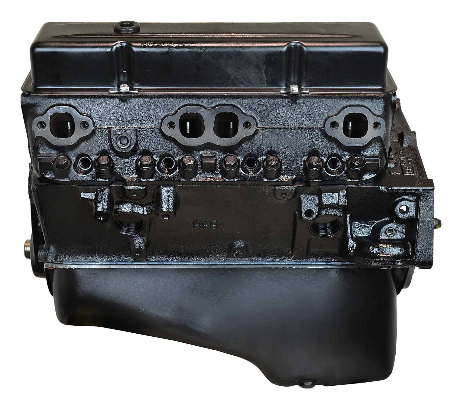 Chevy 350 5.7L V8 4 Bolt Main intake manifold and throttle body detail