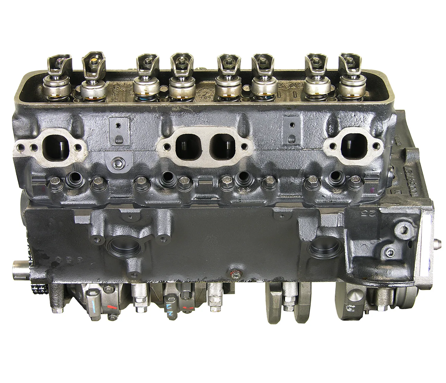 Chevy 350 5.7L V8 4 Bolt Main intake manifold and throttle body detail