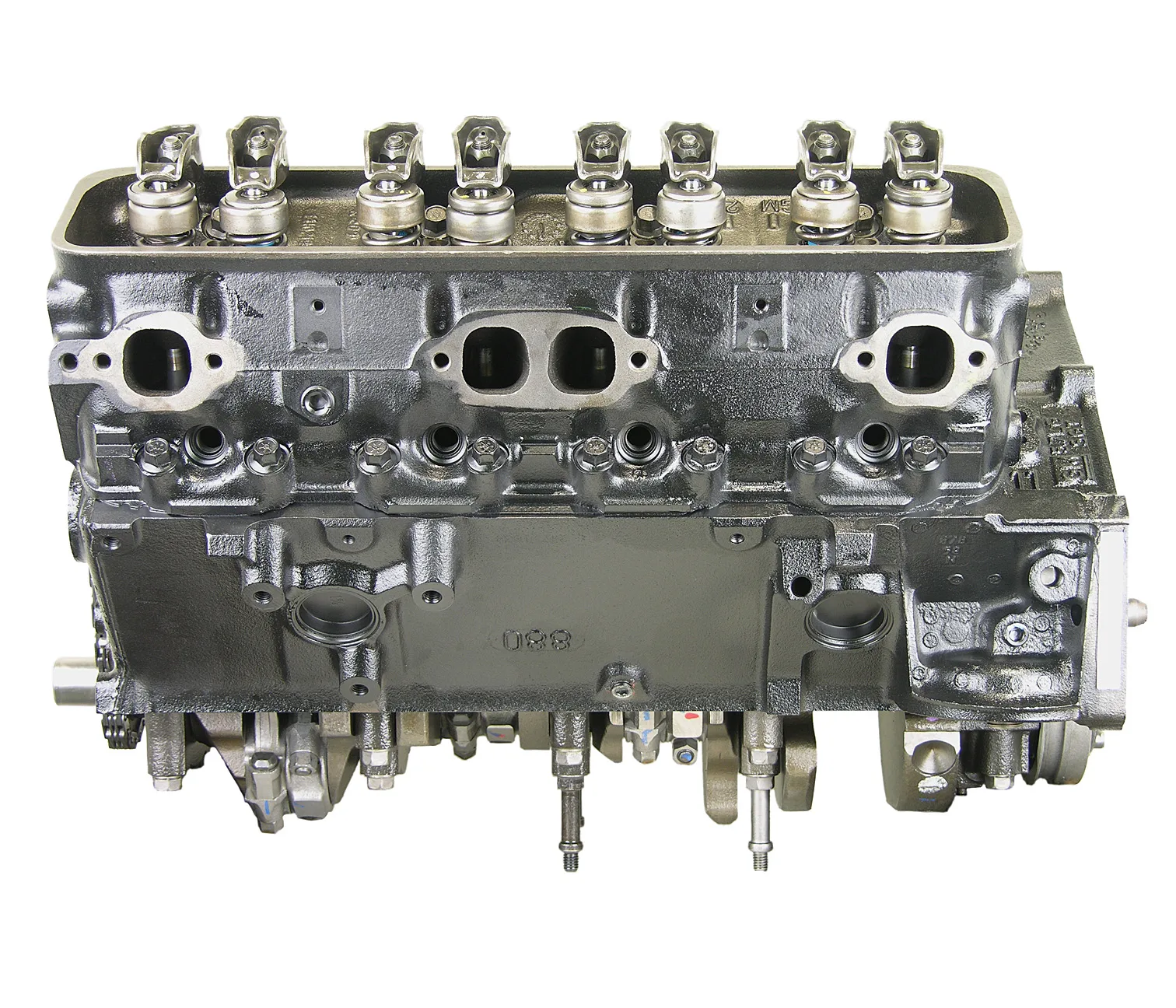 Chevy 350 5.7L V8 4 Bolt Main intake manifold and throttle body detail