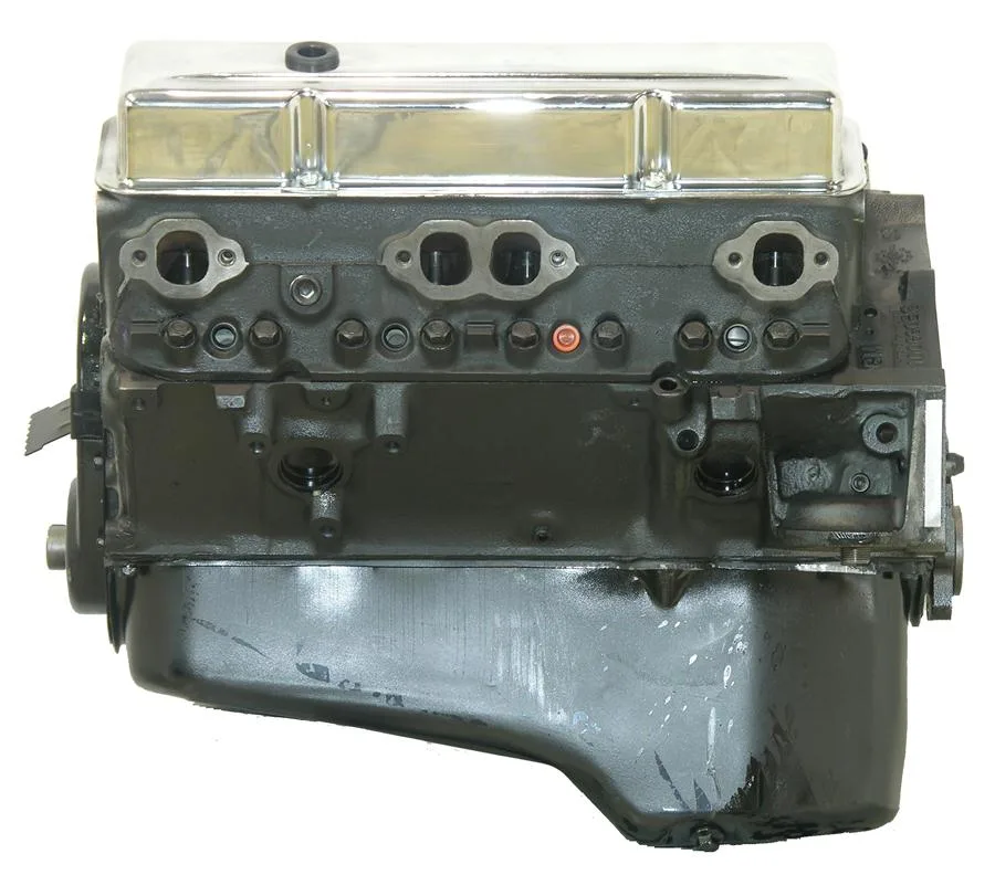 Chevy 350 5.7L 4 Bolt Main V8 intake manifold and throttle body detail