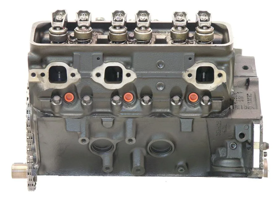 Chevy 4.3L L35 V6 intake manifold and throttle body detail