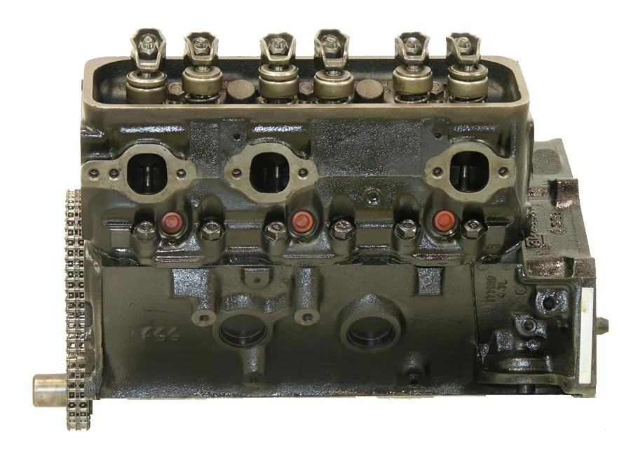 Chevy 4.3L V6 intake manifold and throttle body detail