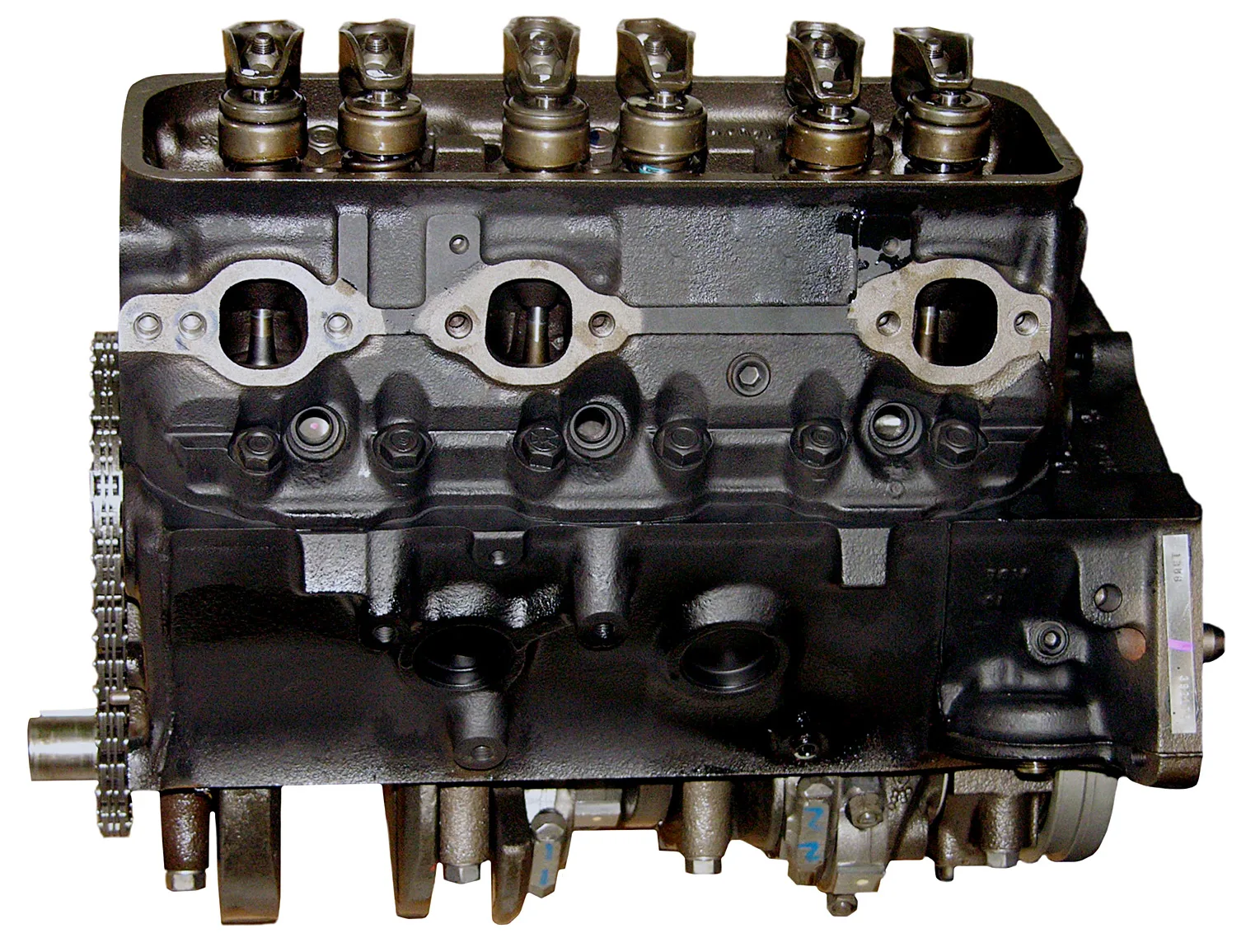 Chevy 4.3L V6 intake manifold and throttle body detail