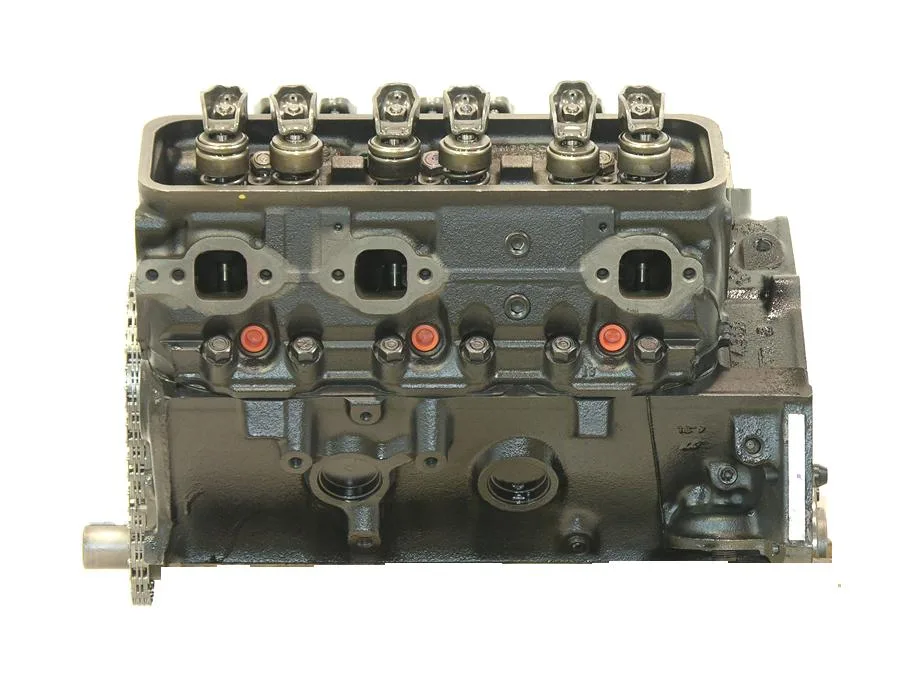 Chevy 4.3L V6 intake manifold and throttle body detail