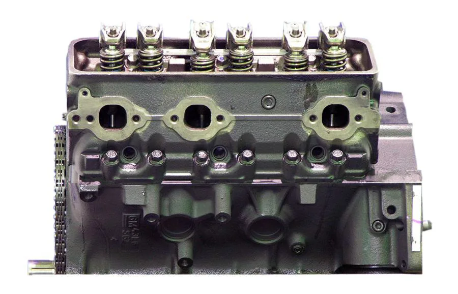 Chevy4.3L V6 intake manifold and throttle body detail