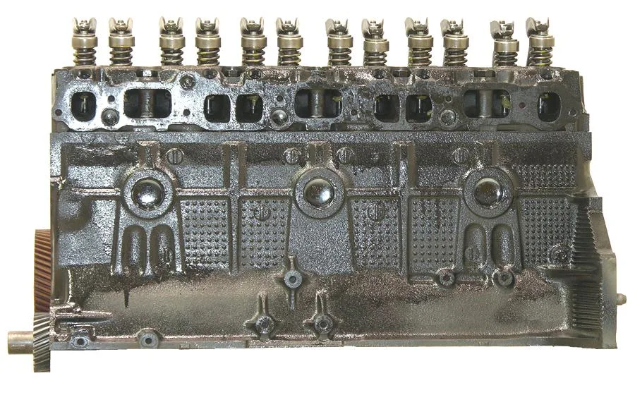 Chevy L6 4.8L intake manifold and throttle body detail
