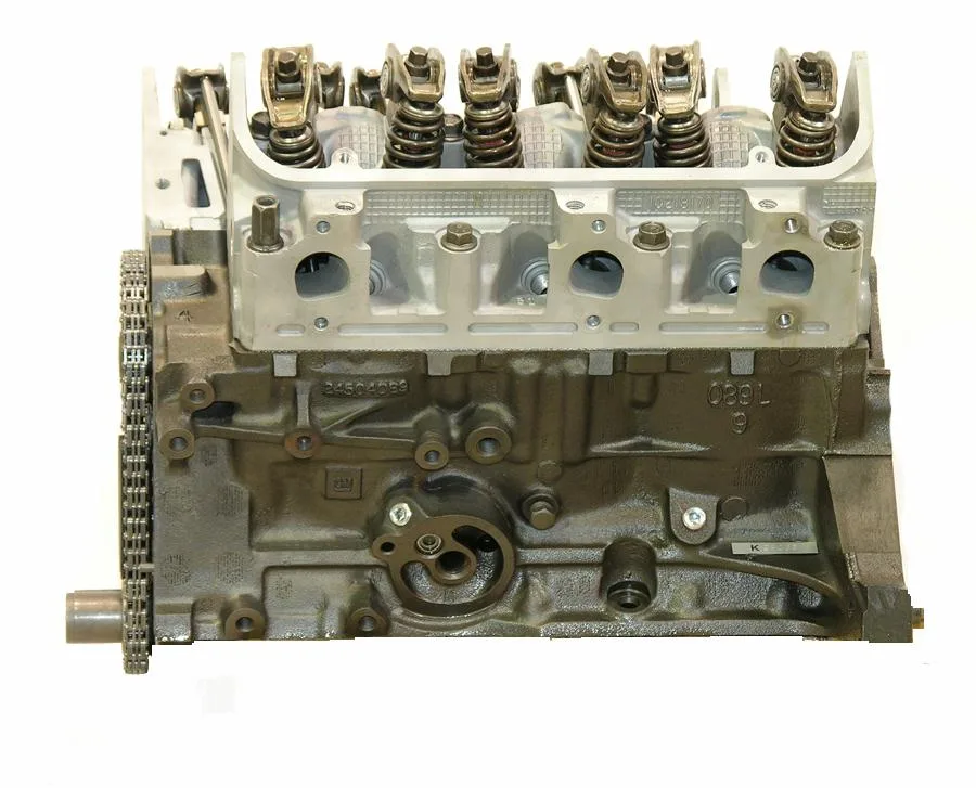 Buick Chevrolet Pontiac 3.1L V6 intake manifold and throttle body detail