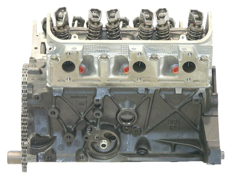 Chevy 3.1L V6 intake manifold and throttle body detail