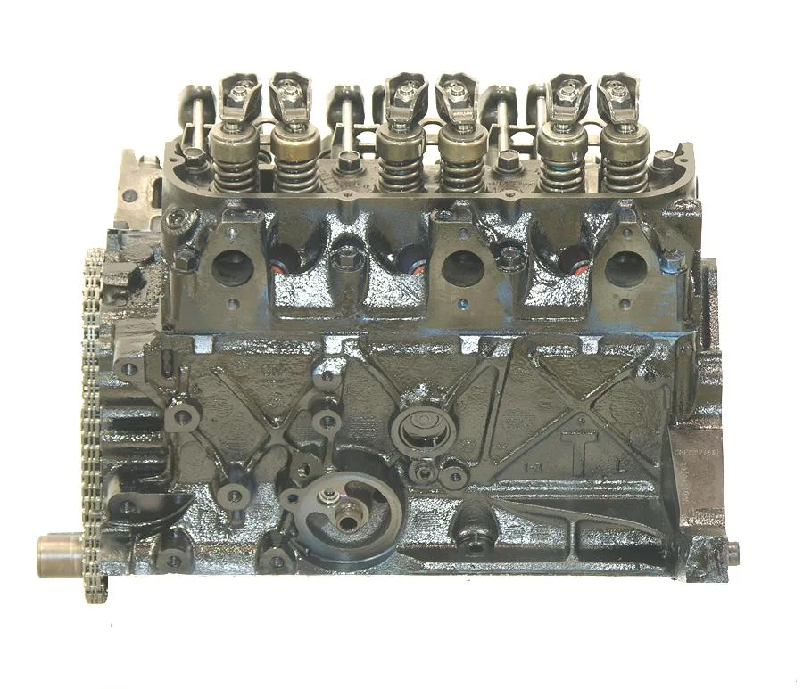 Chevy 3.1L V6 intake manifold and throttle body detail