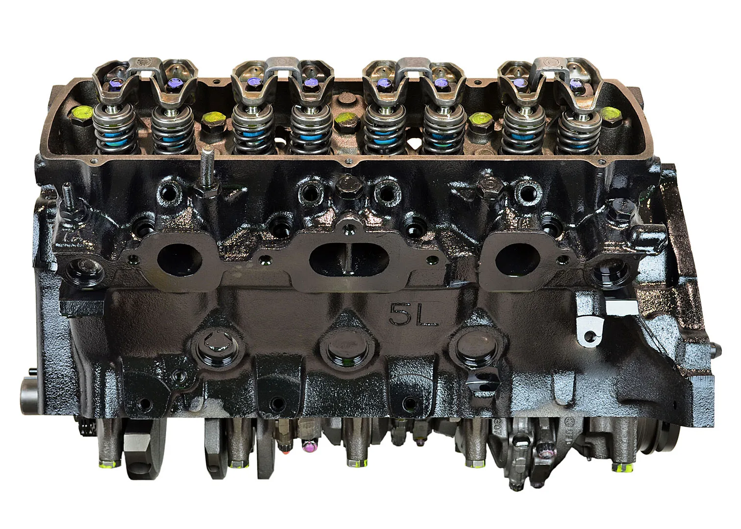 Chevy 305 5.0L V8 intake manifold and throttle body detail