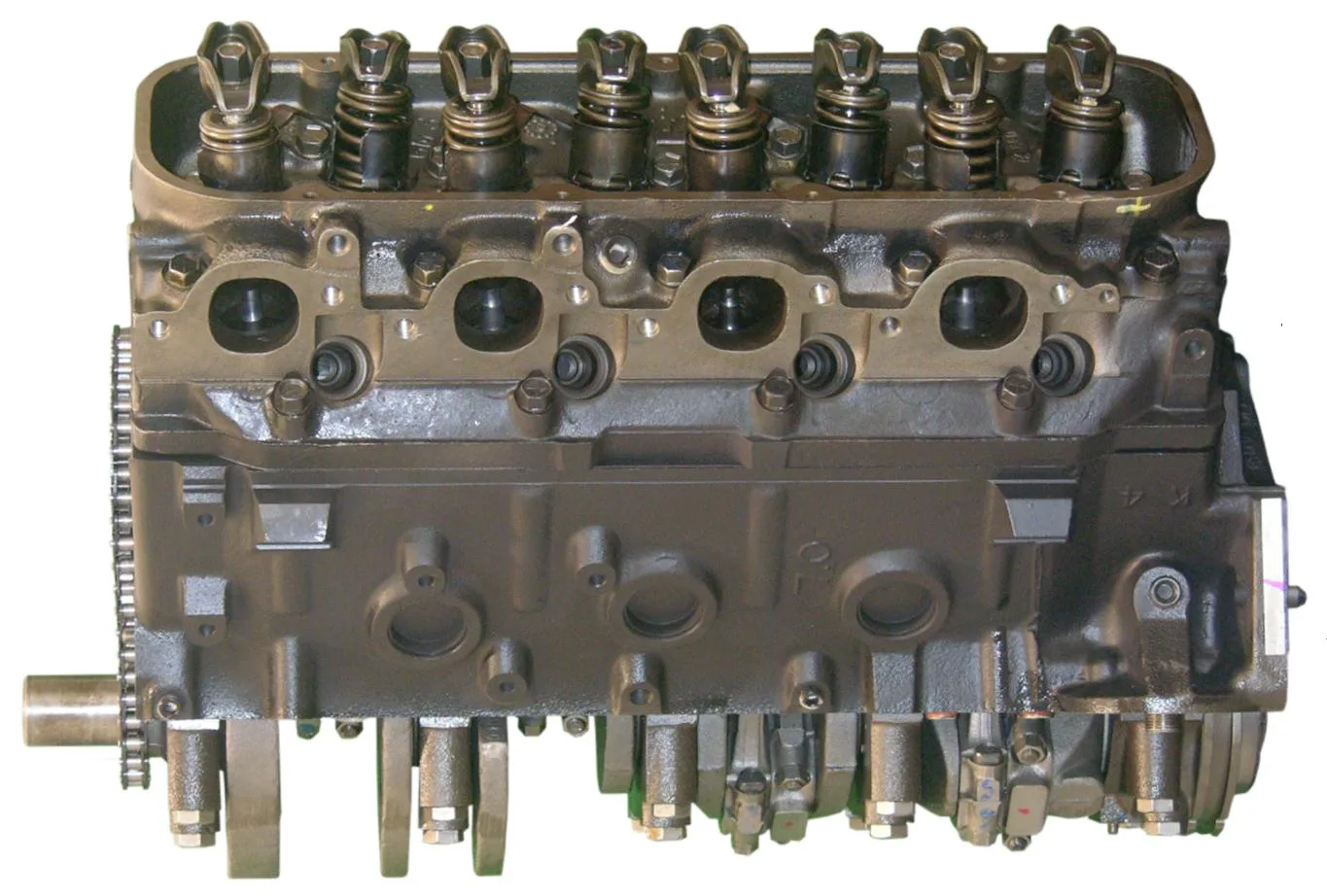 Chevy 7.0L V8 intake manifold and throttle body detail