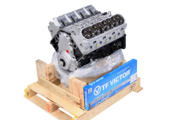 Chevy 5.3L Vin J,O LY5 V8 intake manifold and throttle body detail