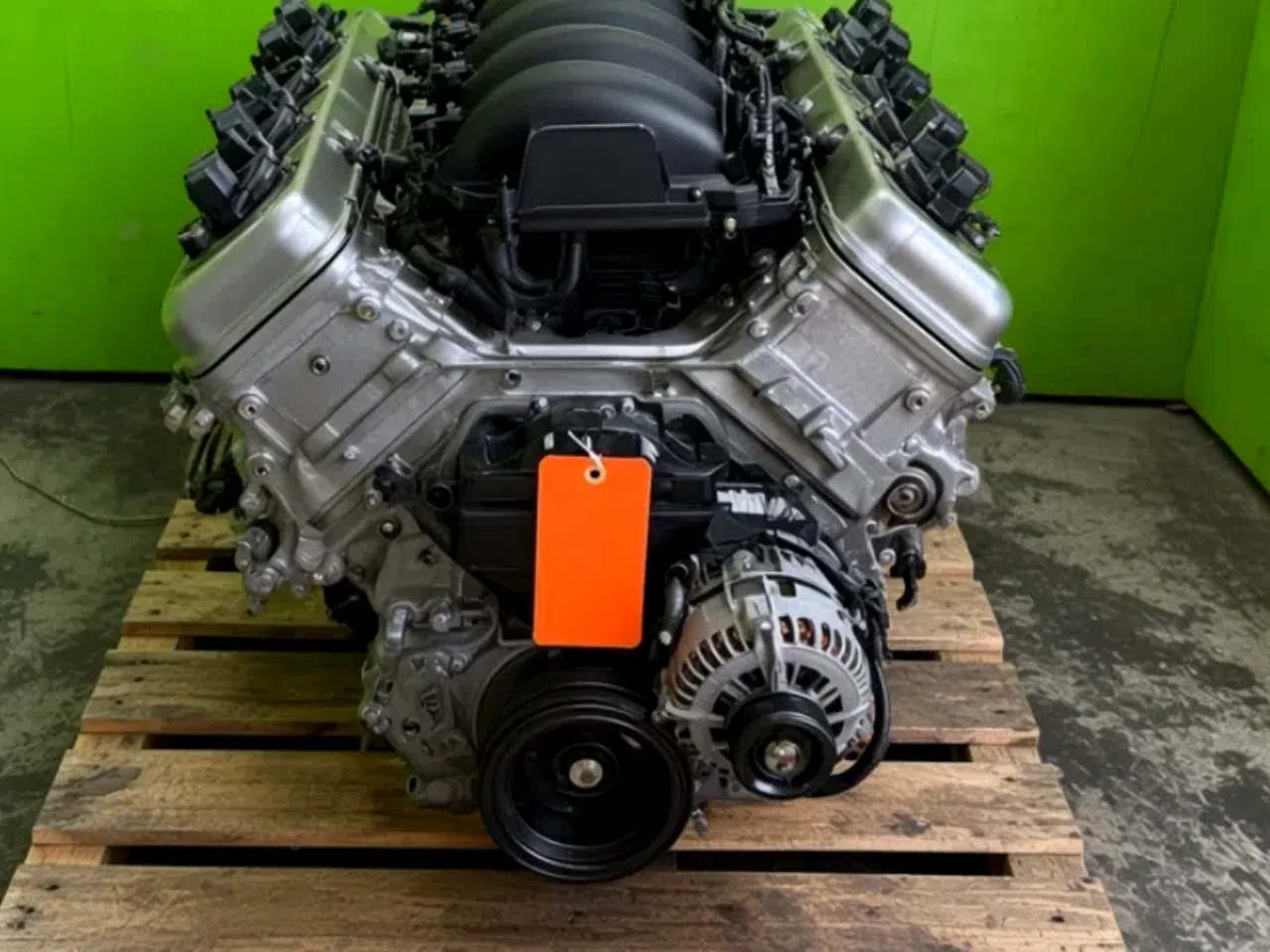Chevy 3.6L V6 2010-2011 Engine — product photo