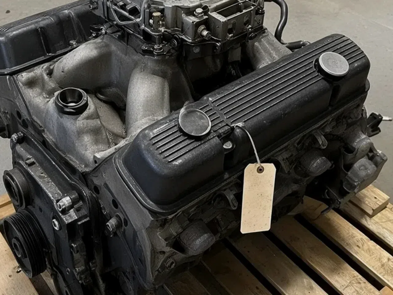 Chevy 305 5.0L V8 Engine for Sale — product photo