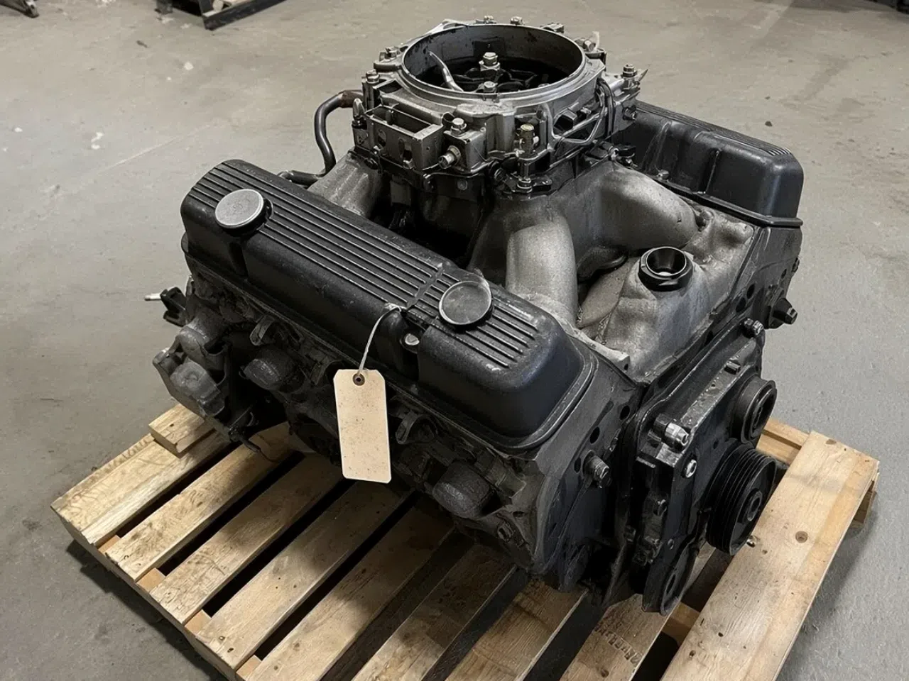 Chevy 350 2-Bolt 1987-1992 Engine — product photo