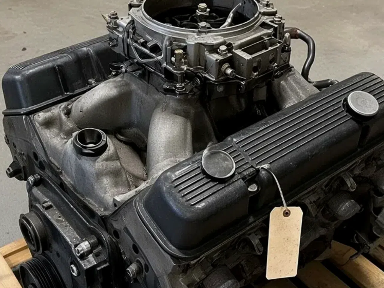 Chevy 350 5.7L 4-Bolt 1964-1977 Engine — product photo