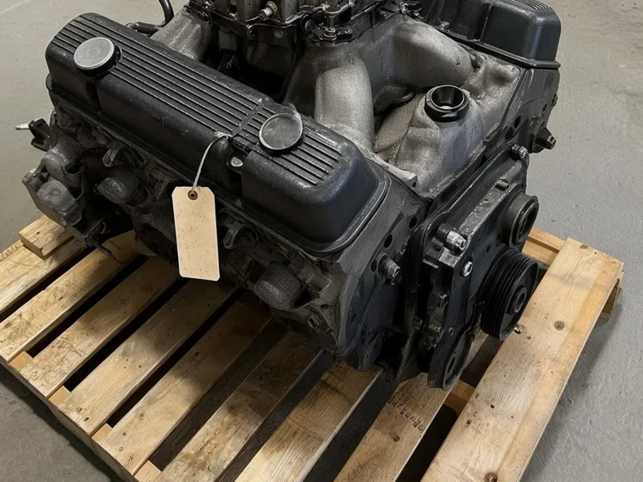Chevy 350 4-Bolt 1979-1985 Engine — product photo
