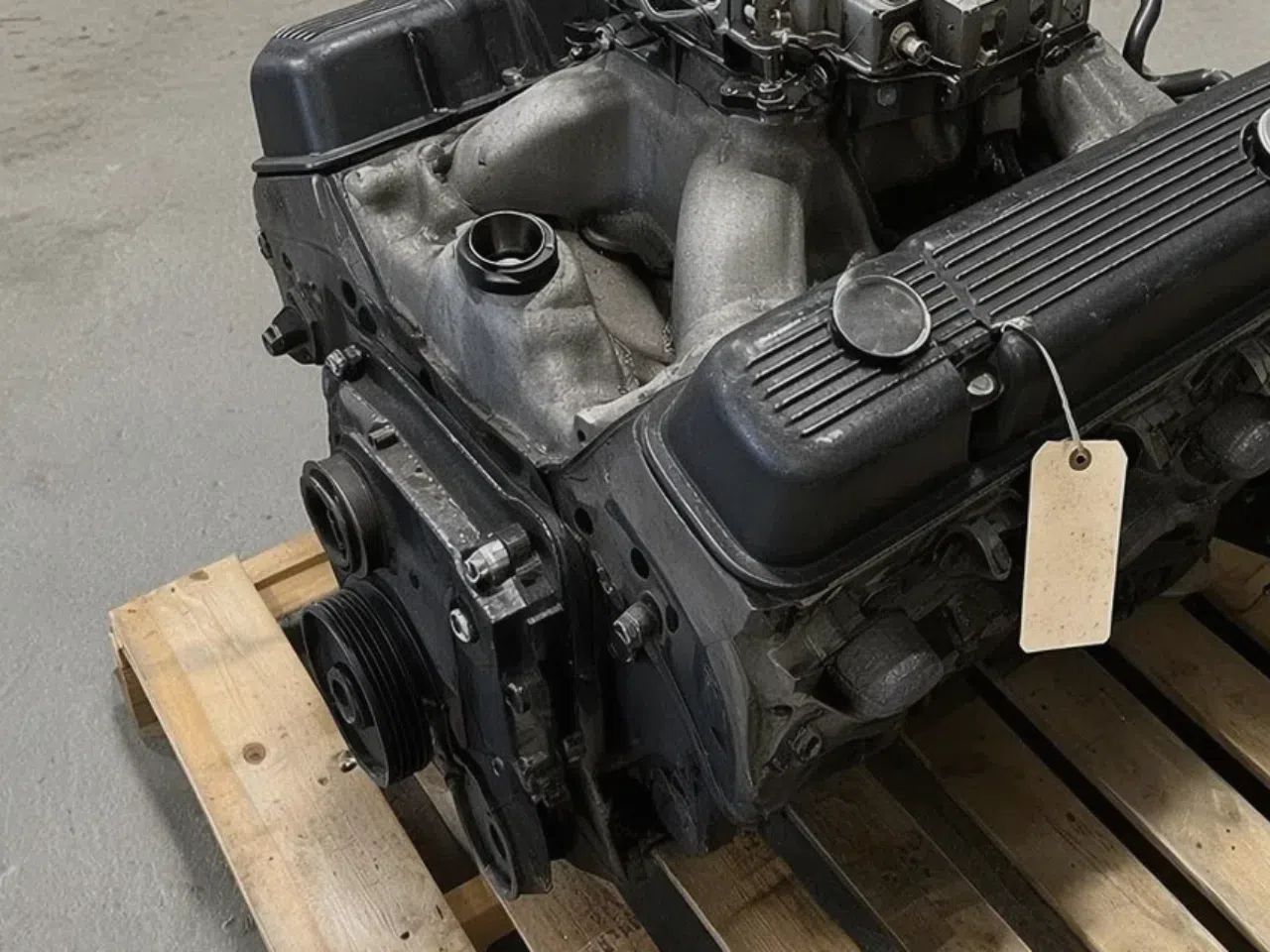 Chevy 350 4-Bolt 2000-2002 Engine — product photo