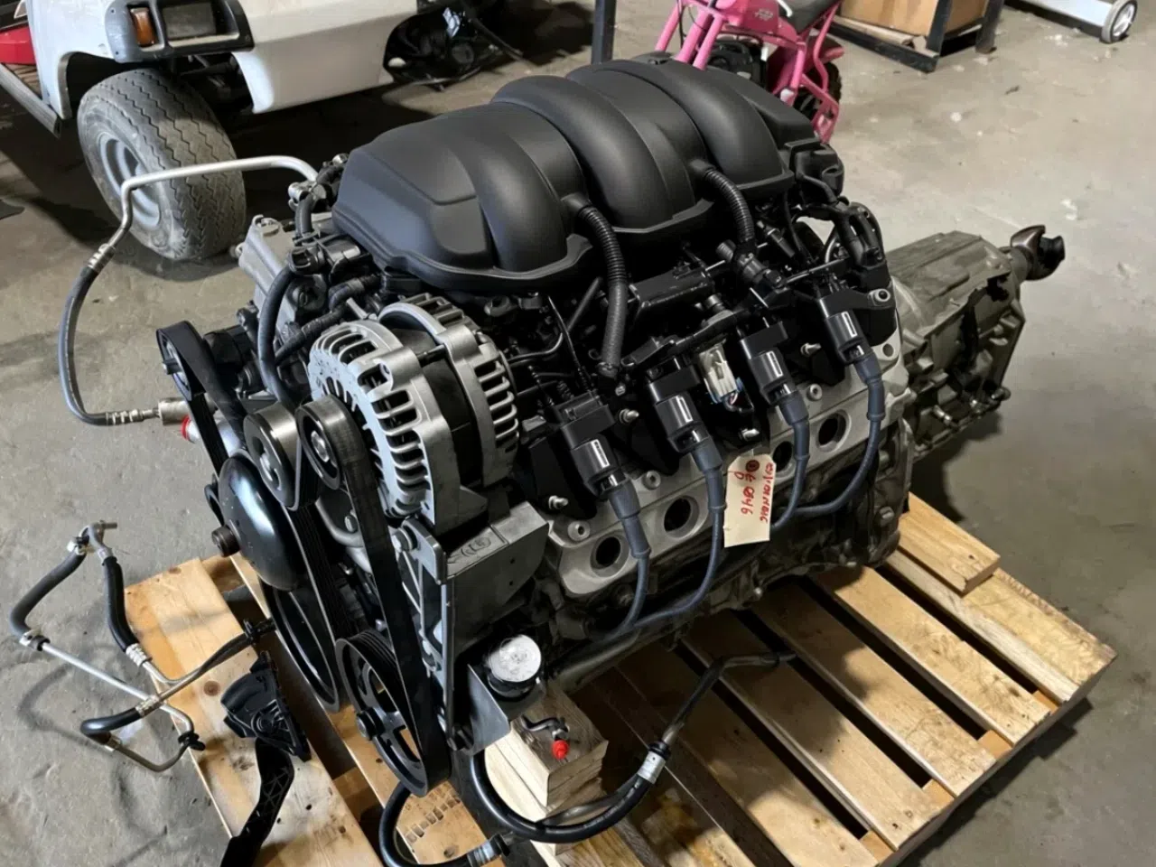 Chevy 5.3L LS 2003-2004 Engine — product photo