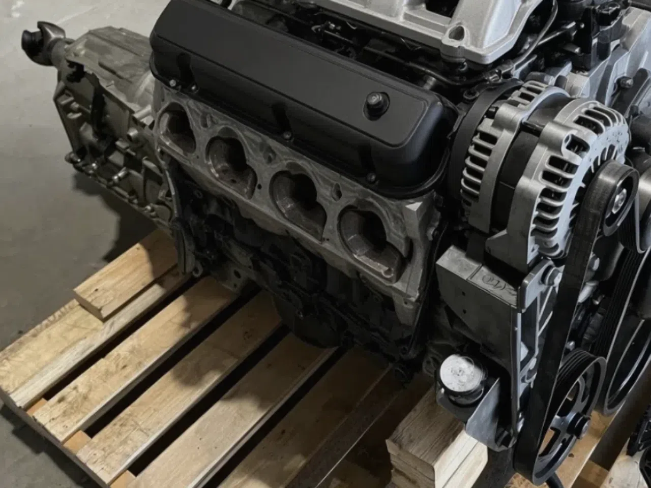 Chevy 6.0L L96 2011-2016 Engine — product photo