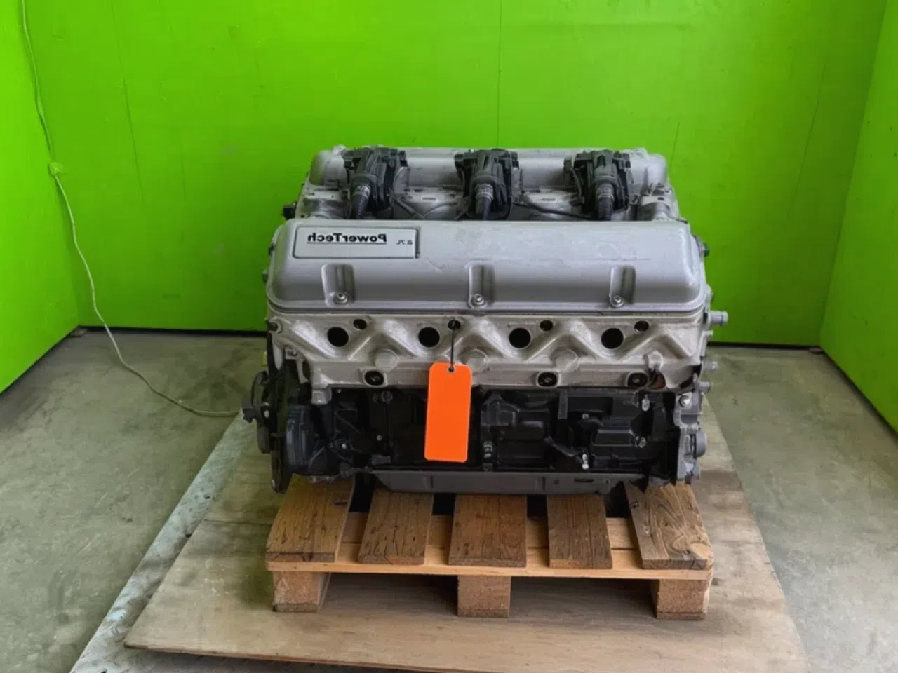 Chrysler/Dodge 3.7L L6 1975-1980 Engine — product photo