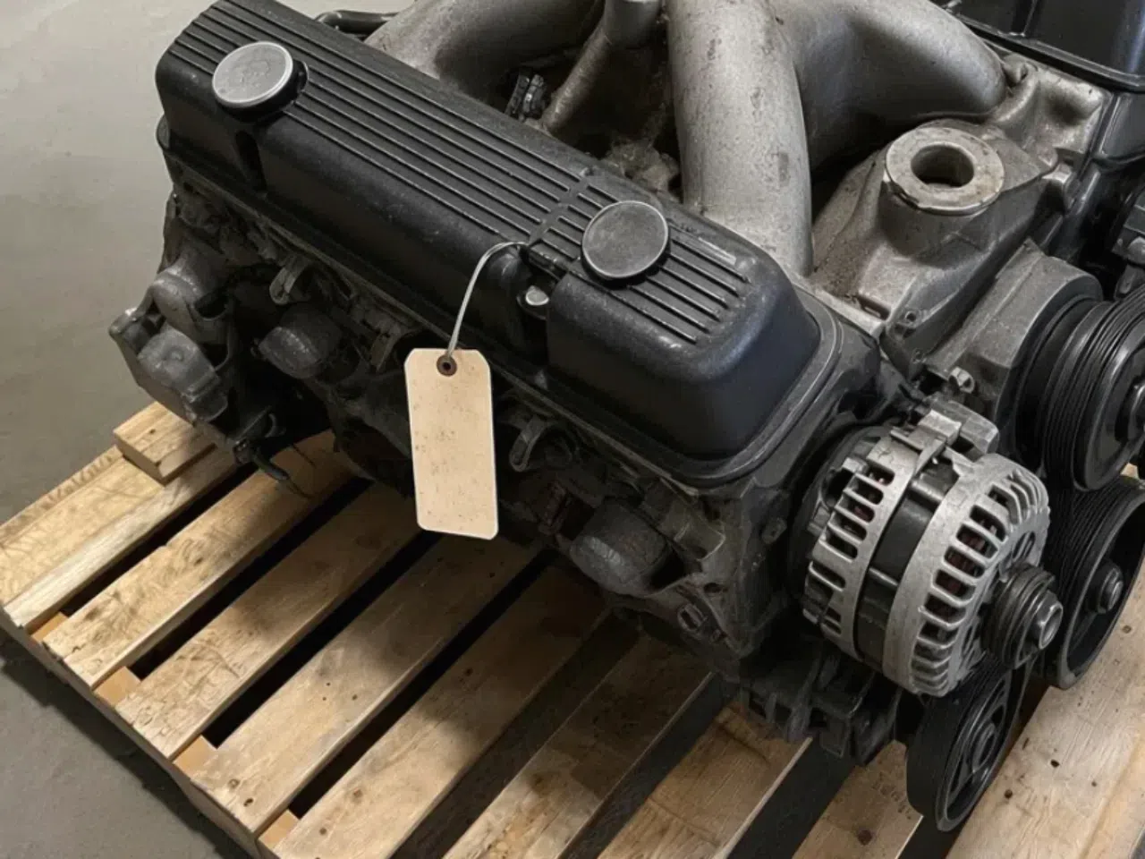 Chrysler/Dodge 5.9L V8 1971-1974 Engine — product photo