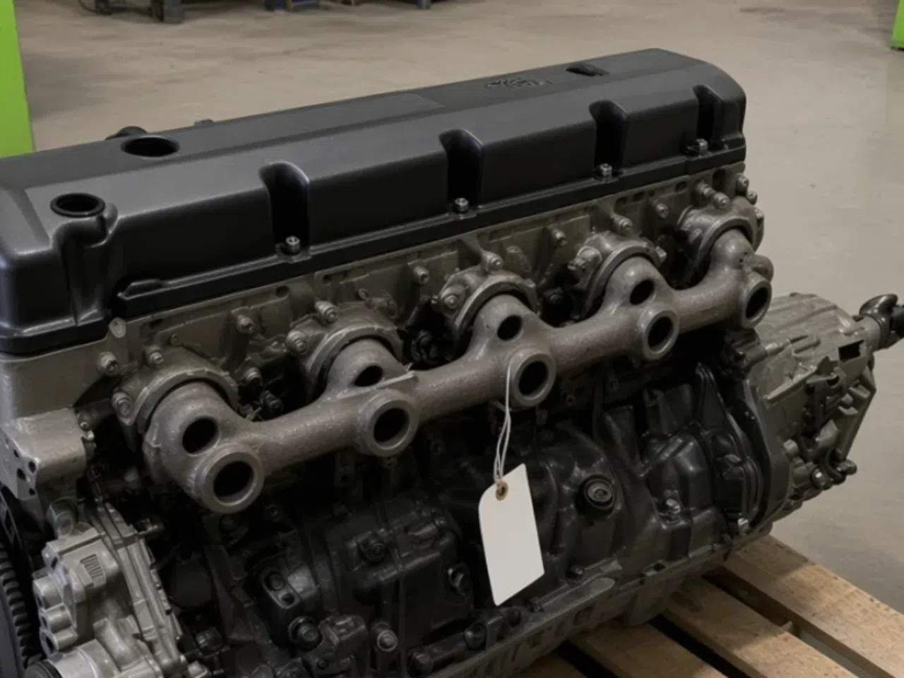 Dodge/Jeep 2.5L I4 1987-1996 Engine — product photo