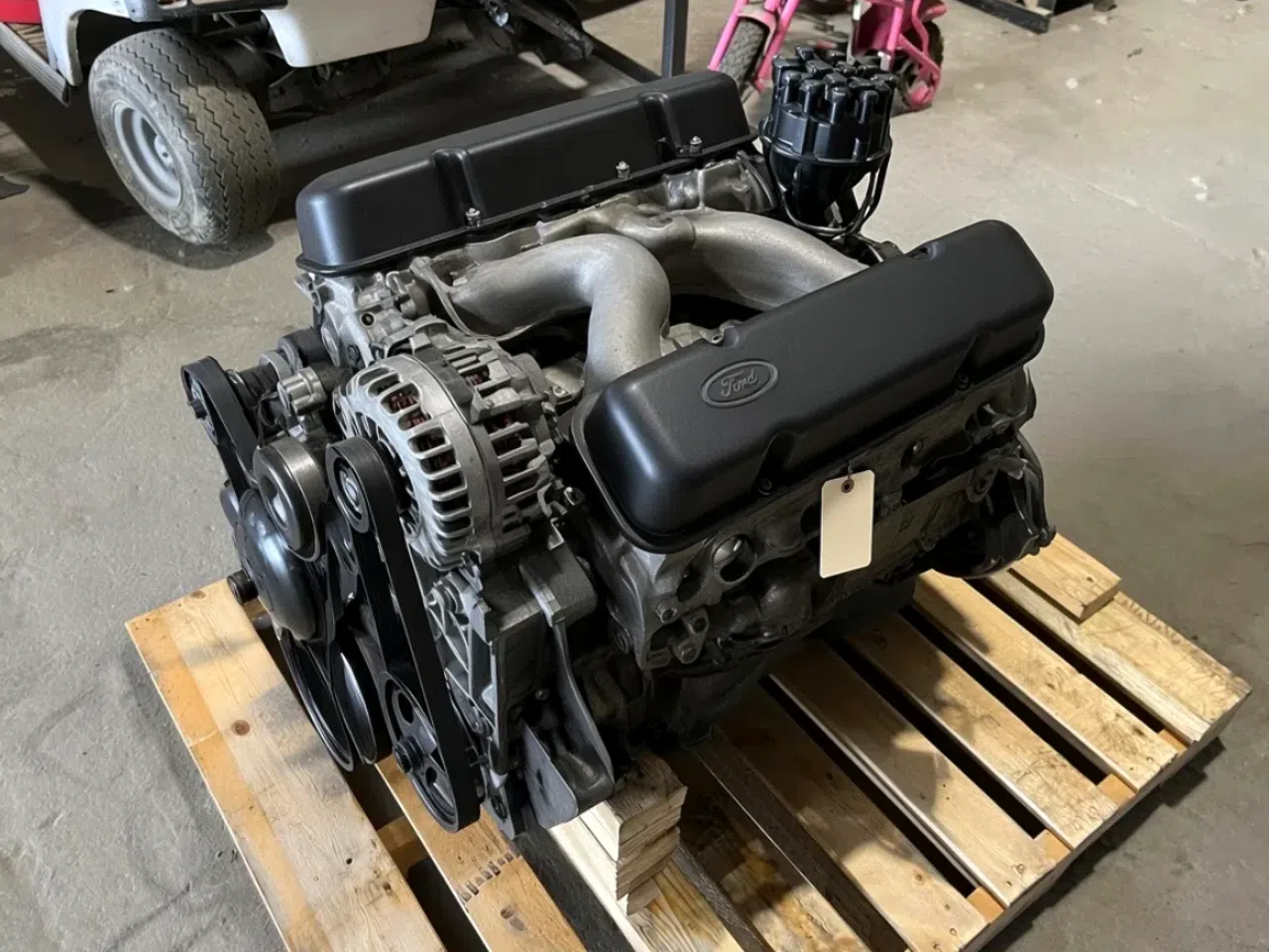 Dodge/Plymouth 5.2L V8 1967-1974 Engine — product photo