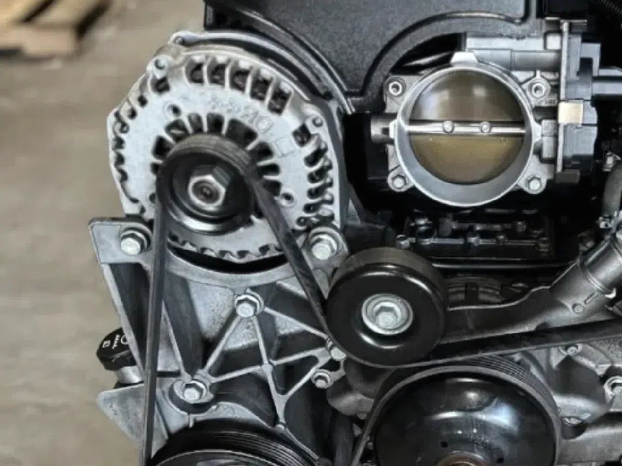 Ford 3.0L V6 2009-2012 Engine — product photo