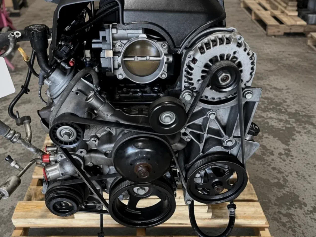 Ford 3.7L Lincoln Engine for Sale — product photo