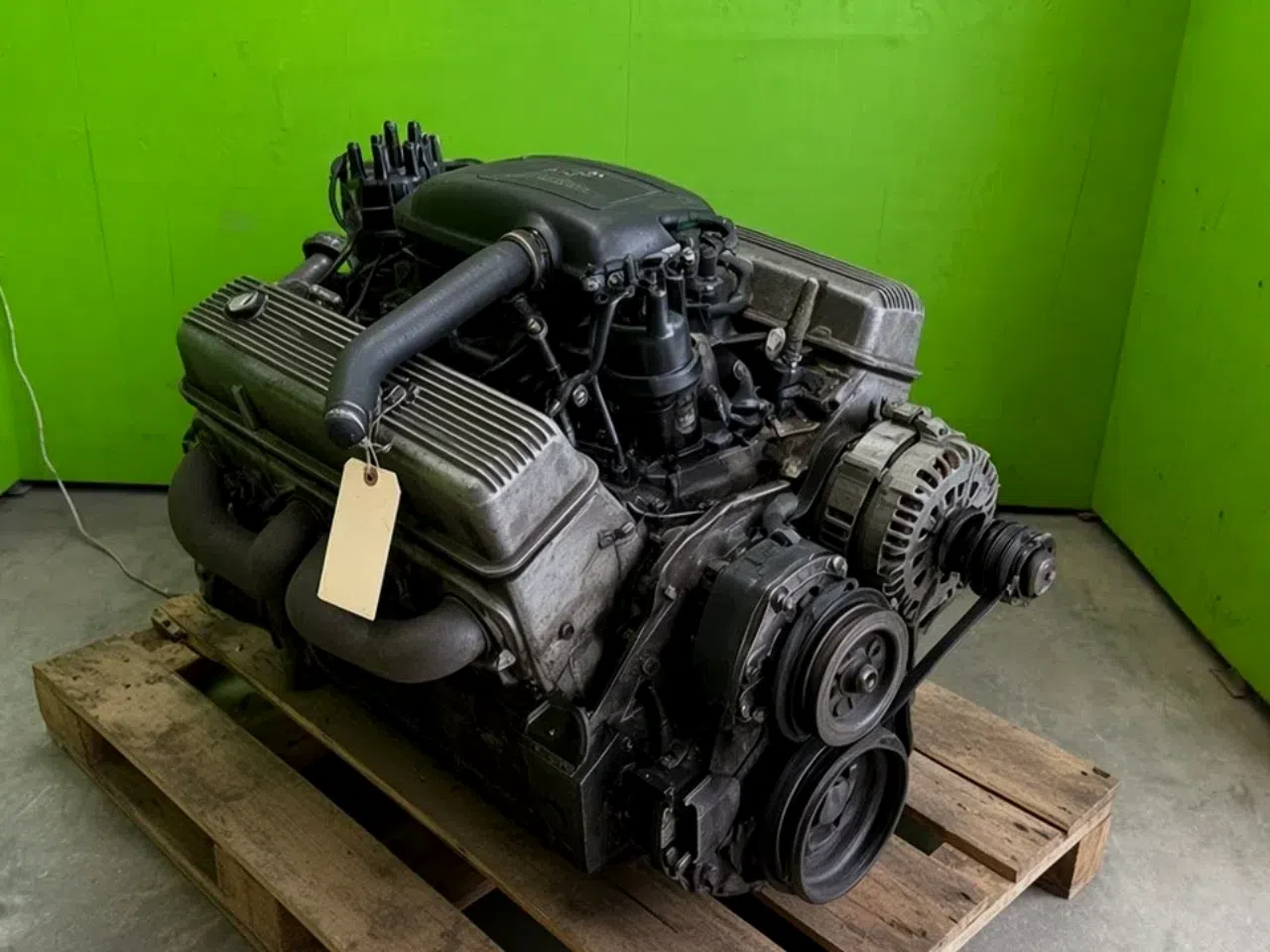 Ford 302 Engine for Sale — main product view