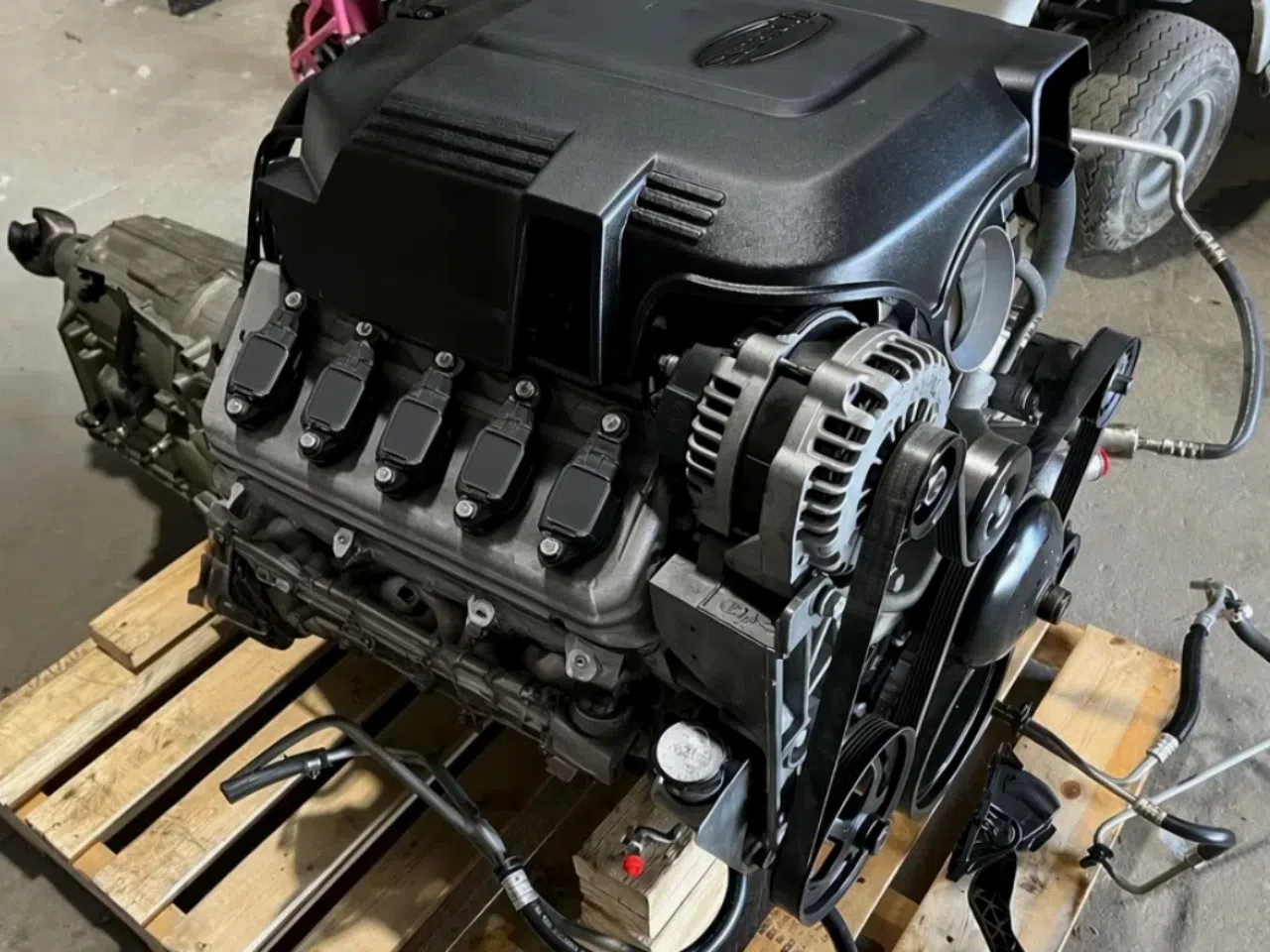 Ford 5.4L 3V V8 2004-2008 F-150 Engine — product photo