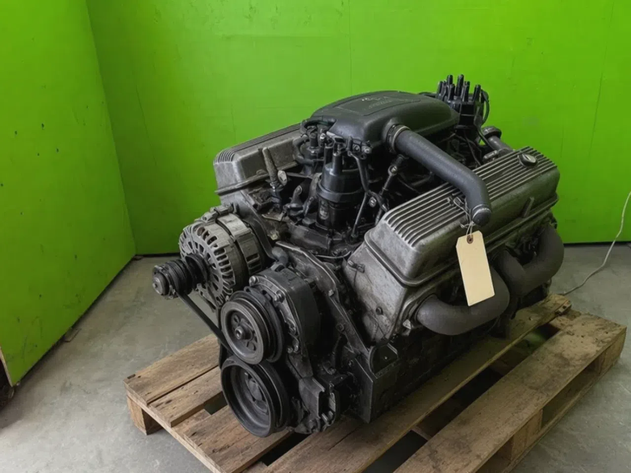 Ford 5.8L Windsor V8 Engine for Sale — product photo