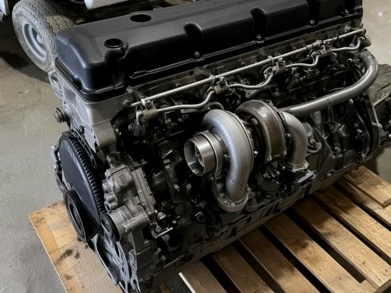 Ford 6.7L Power Stroke Long Block Engine — product photo