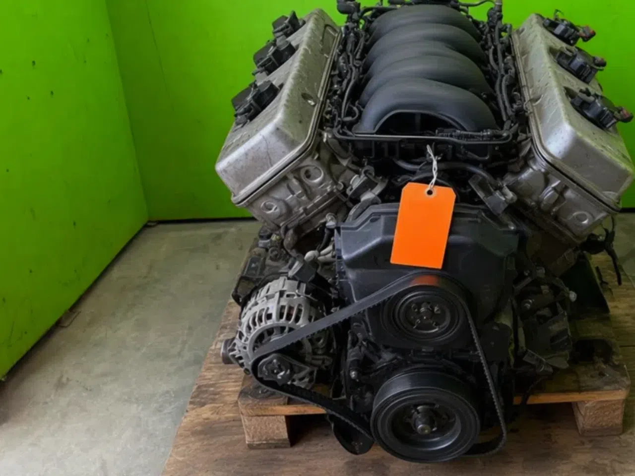 Hyundai Genesis/Kia G8BA 4.6L 2009-2012 Engine — product photo
