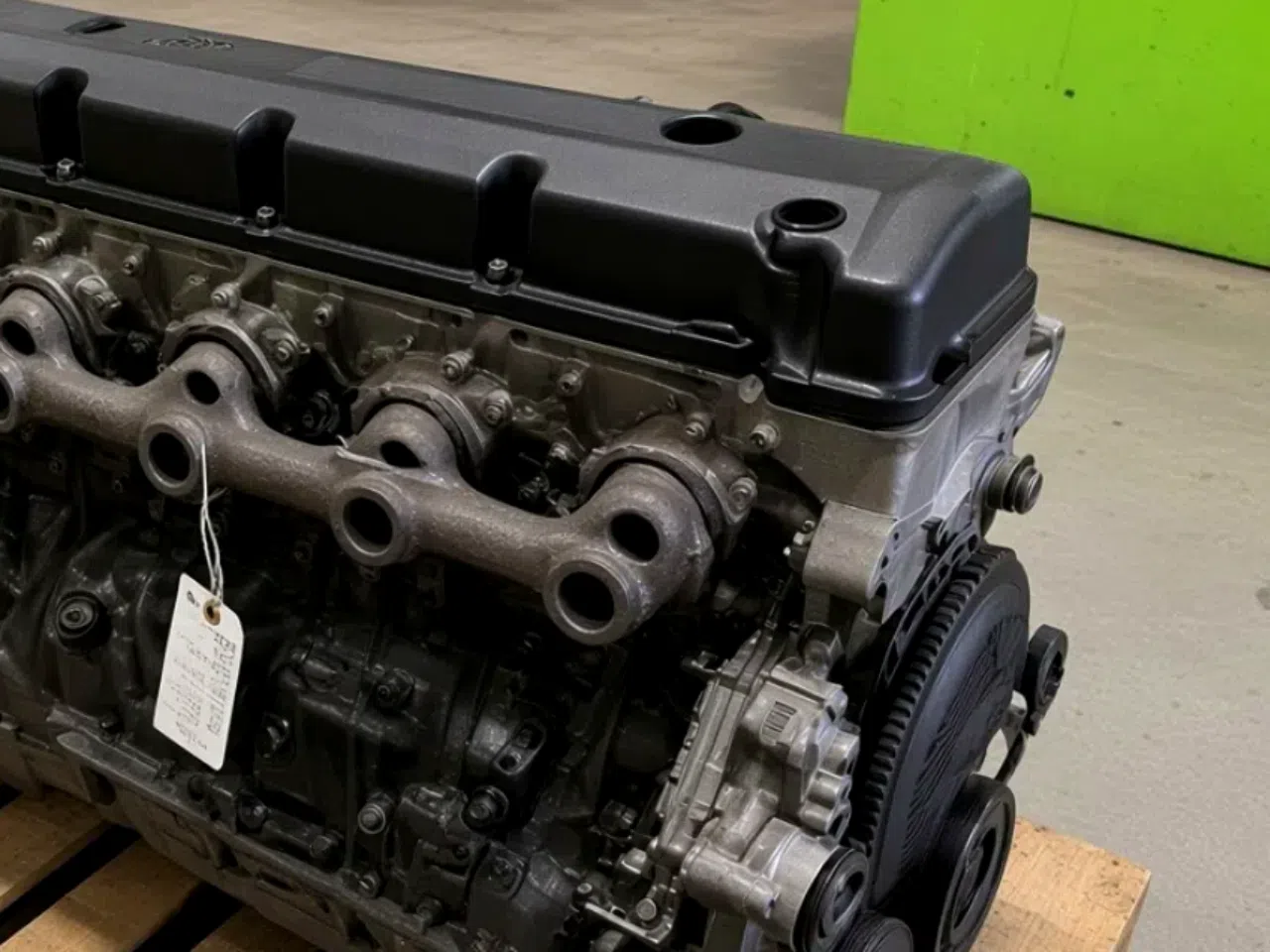 Jeep 4.0L I6 1992-1995 Engine — product photo