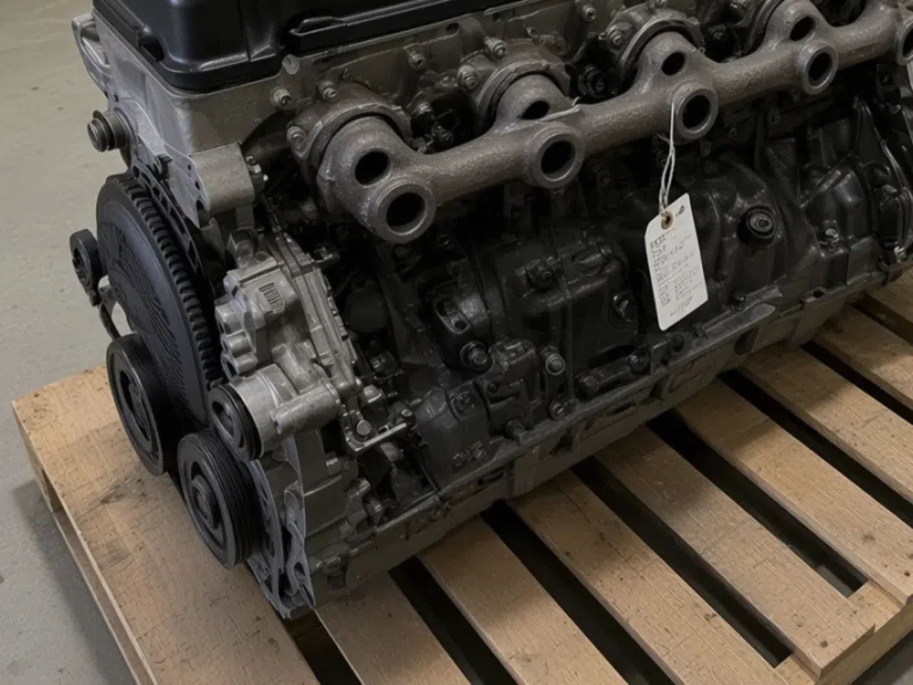 Jeep 4.2L I6 1987-1990 Engine — product photo
