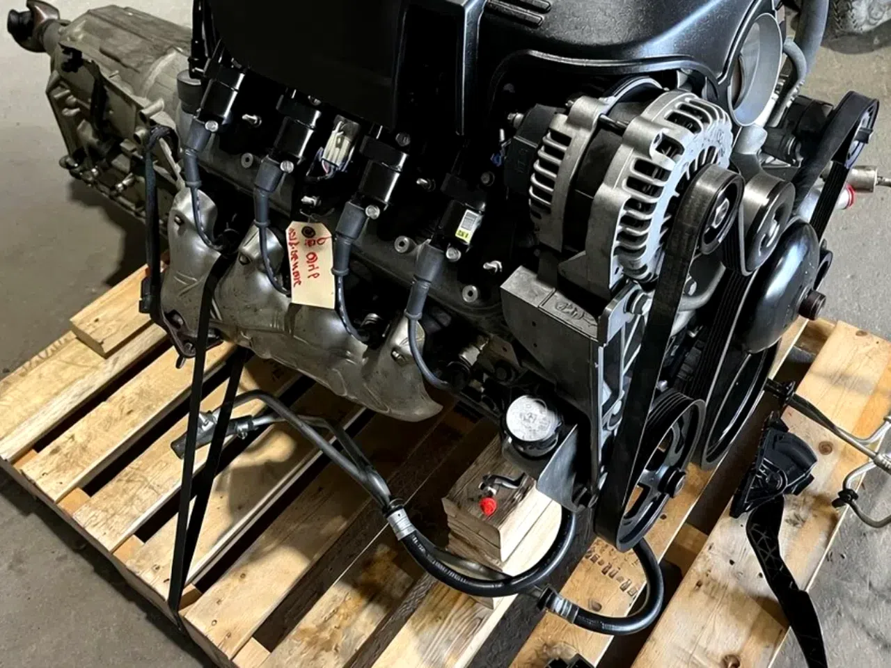 RAM HEMI 5.7L 2010-2012 Engine — product photo