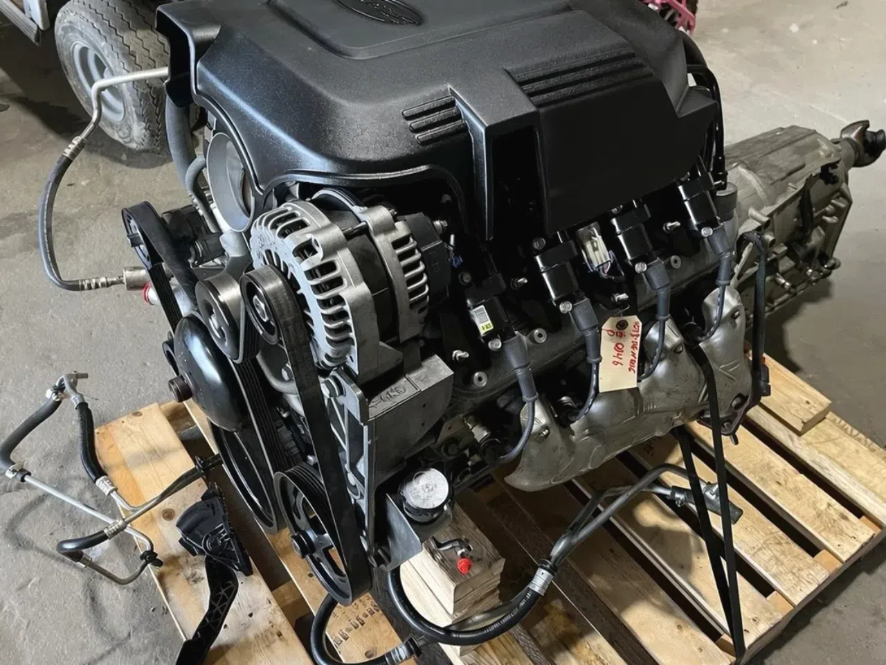 RAM 5.7L HEMI 2013-2017 Engine — product photo
