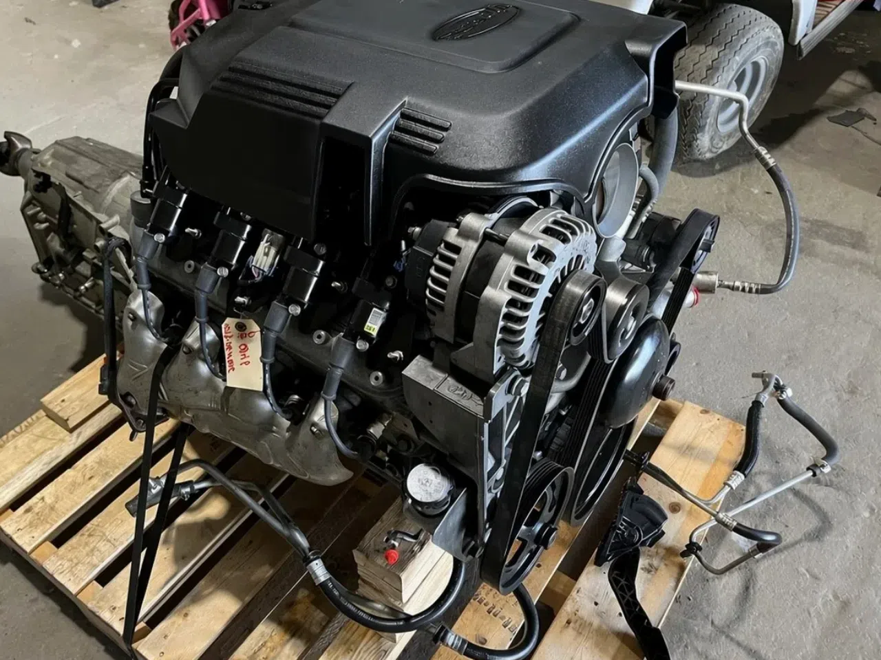 RAM HEMI 5.7L EZC 2009-2012 Engine — product photo