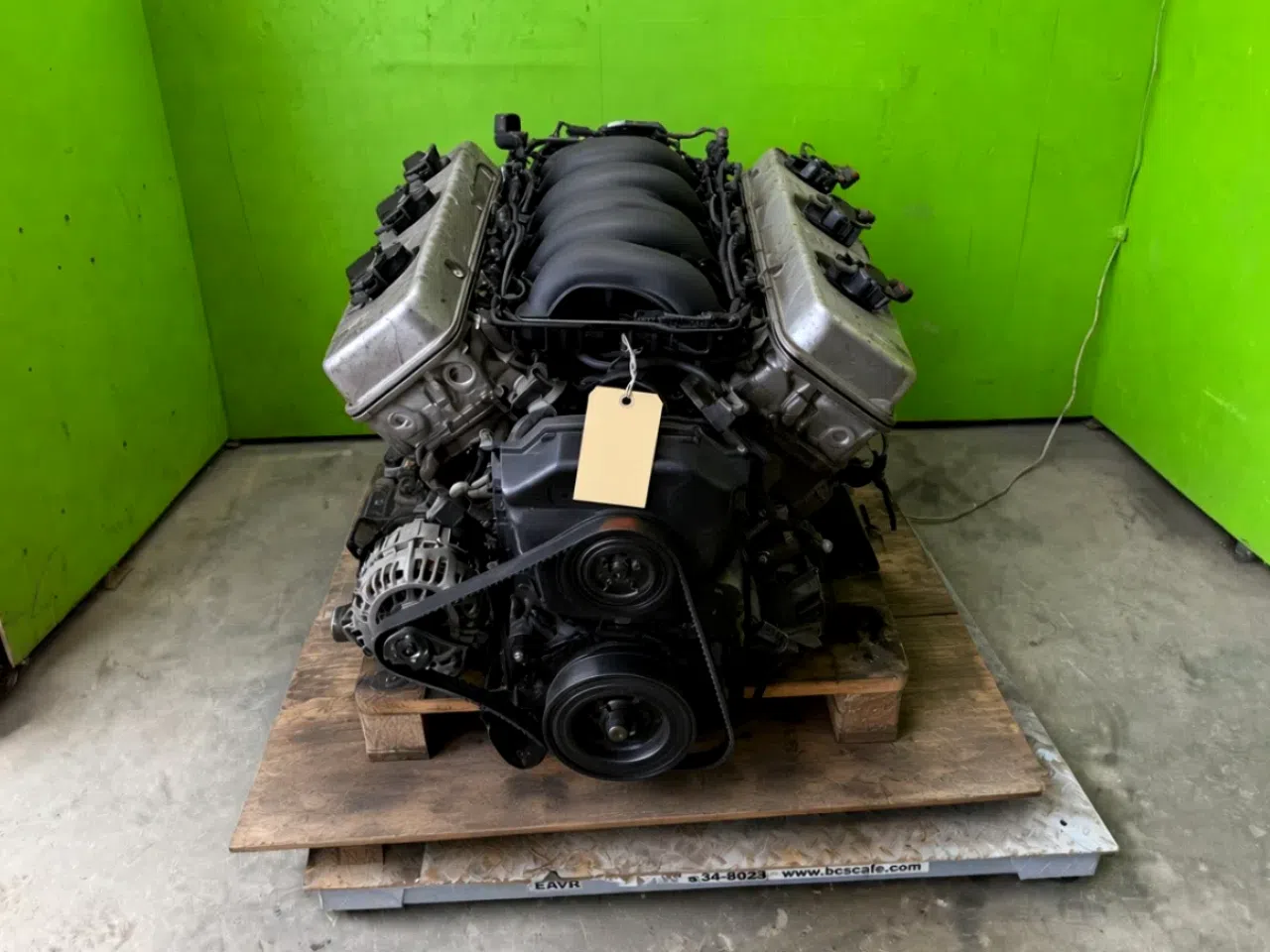 Lexus 3UZFE 4.3L V8 Remanufactured Engine — product photo