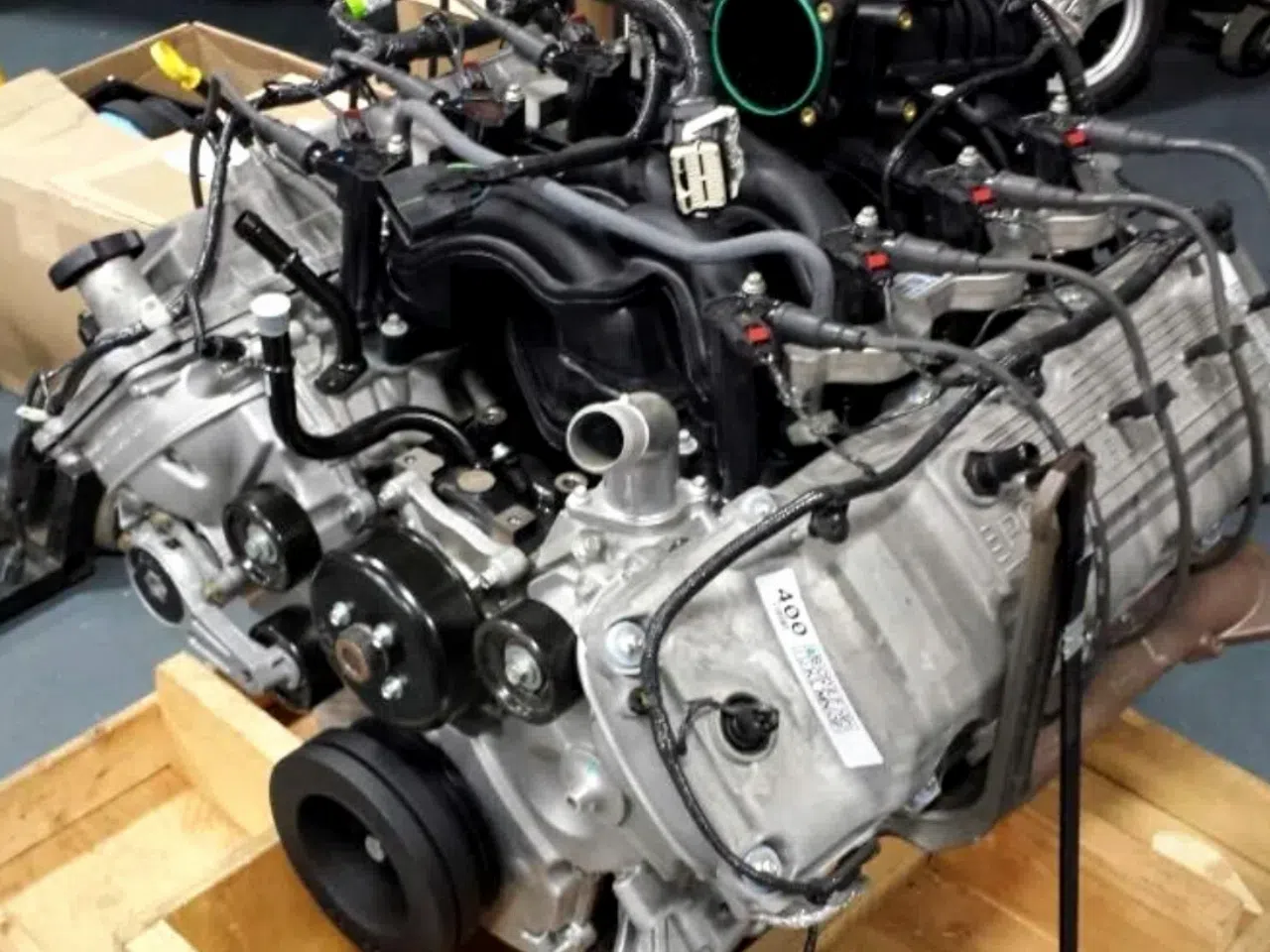 Toyota 1MZFE 3.0L V6 Remanufactured Engine — product photo