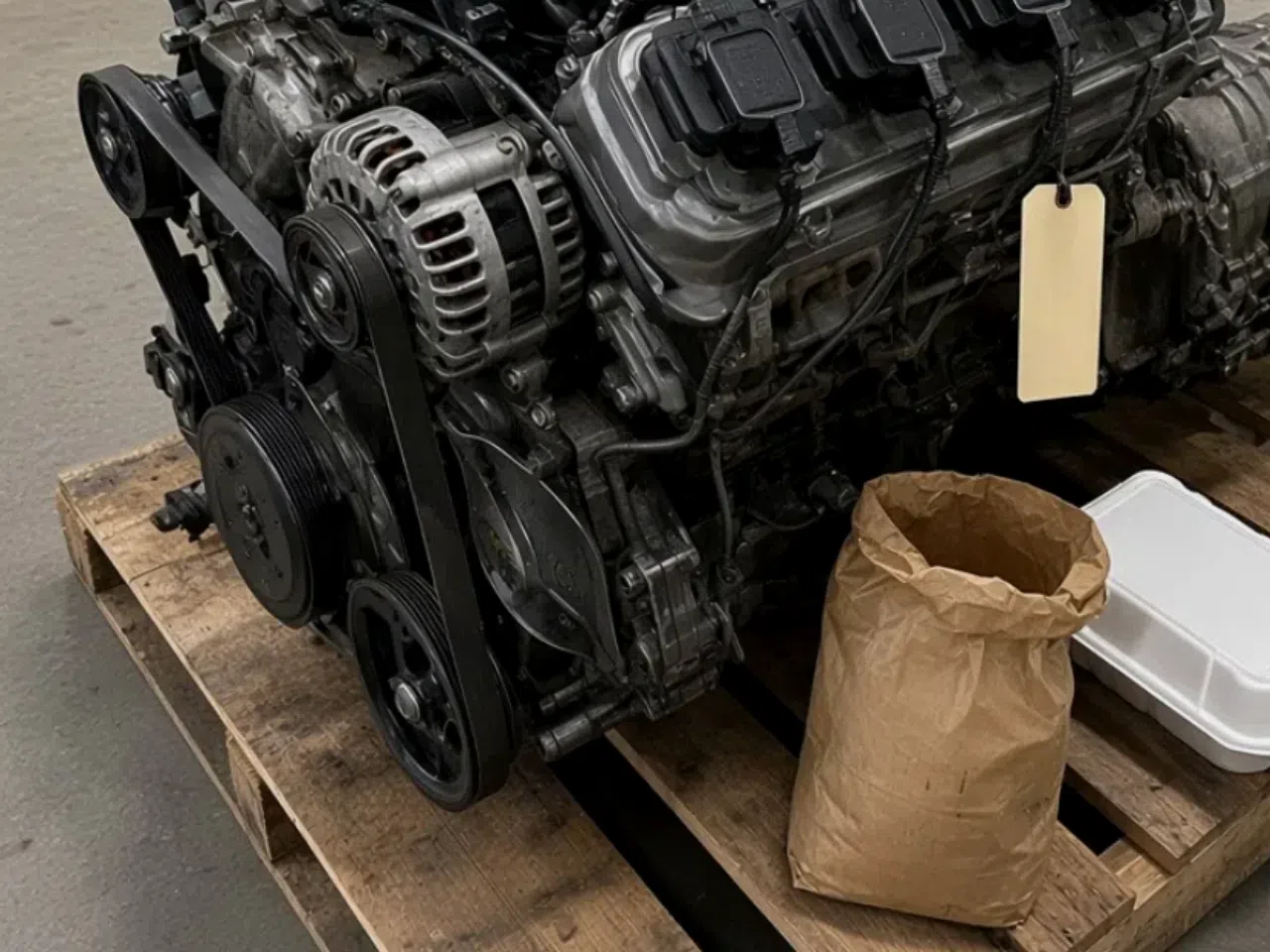 Toyota 2010-2012 Tundra Sequoia Land Cruiser LX570 3URFE/FBE 5.7L Engine — product photo