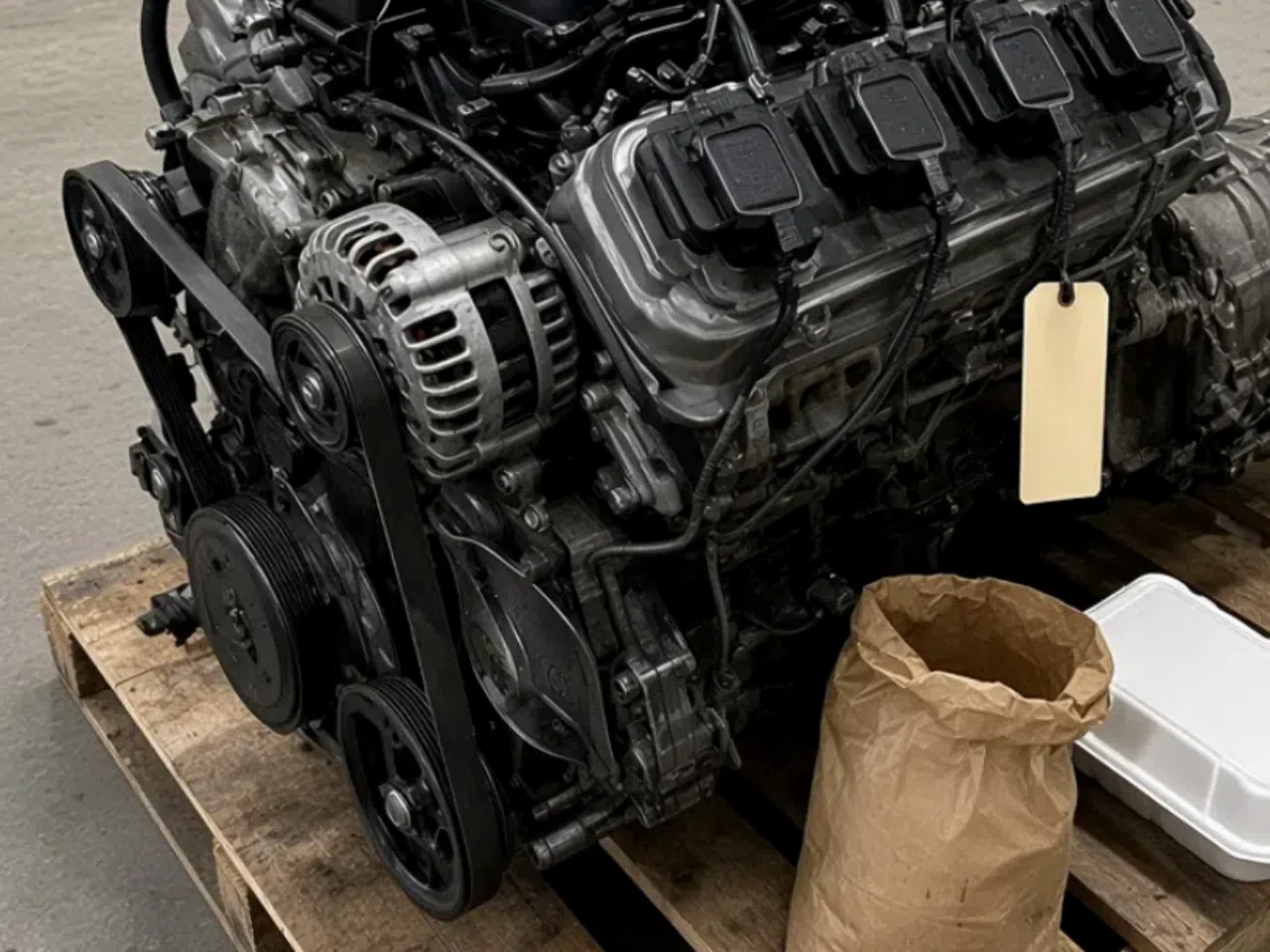 Toyota 3URFE/FBE i-Force 5.7L V8 Remanufactured Engine — product photo